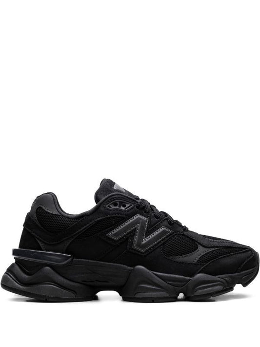 Black New Balance Sneakers