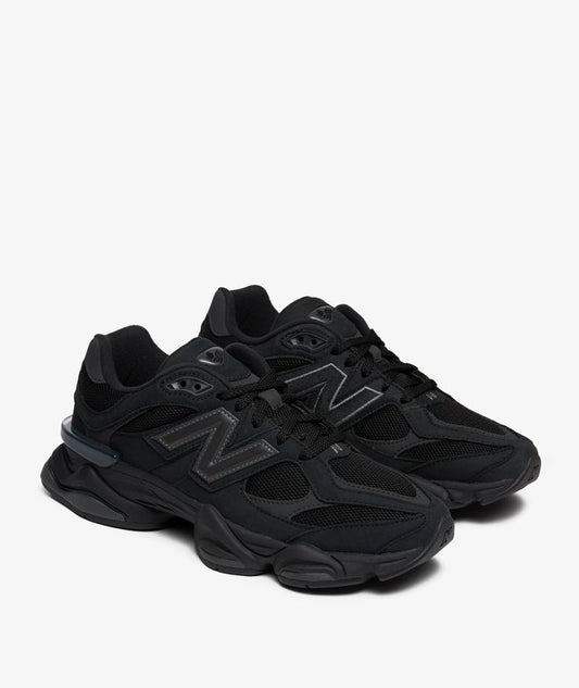 Black New Balance Sneakers